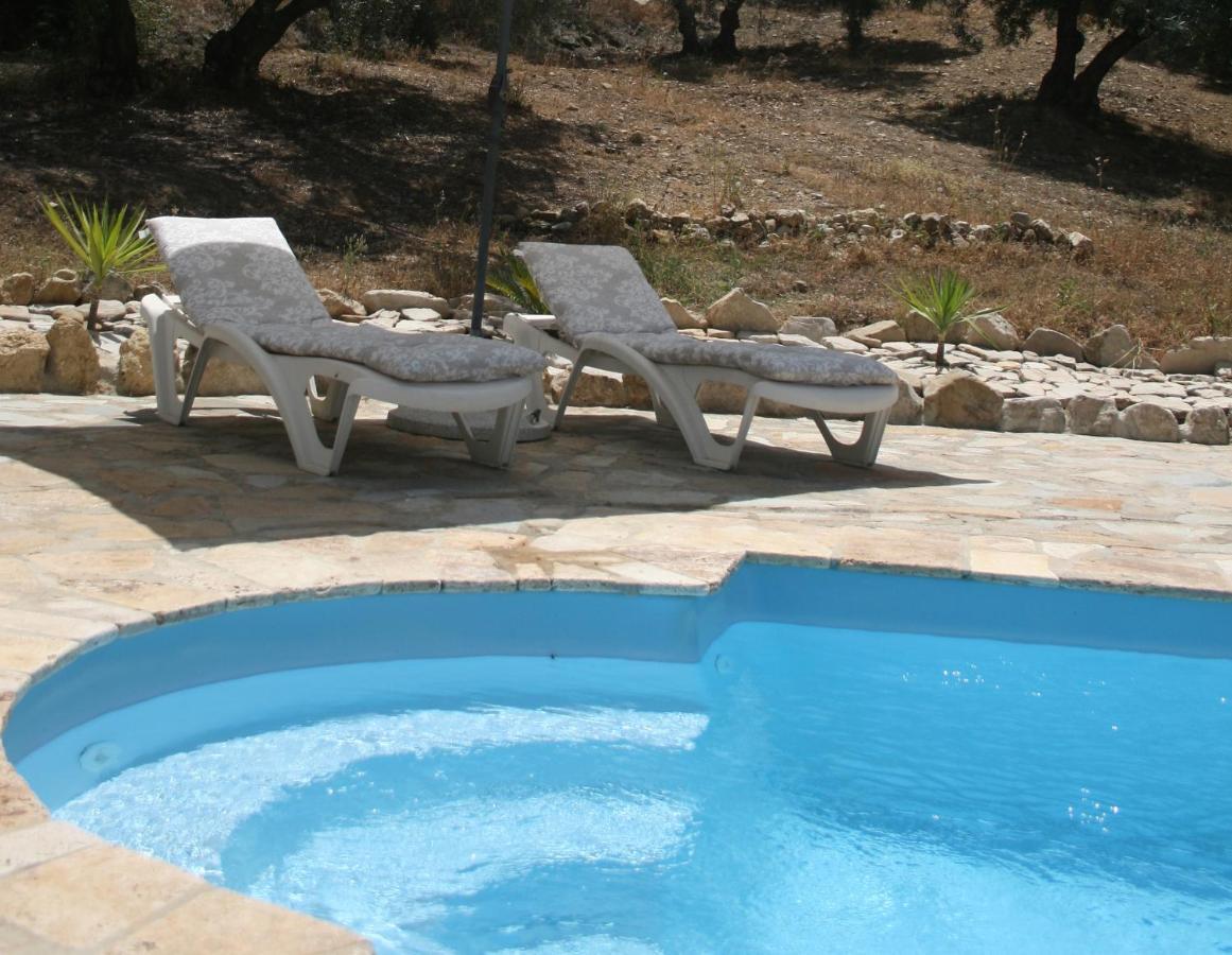 La Pluma Hotel Iznájar Exterior foto